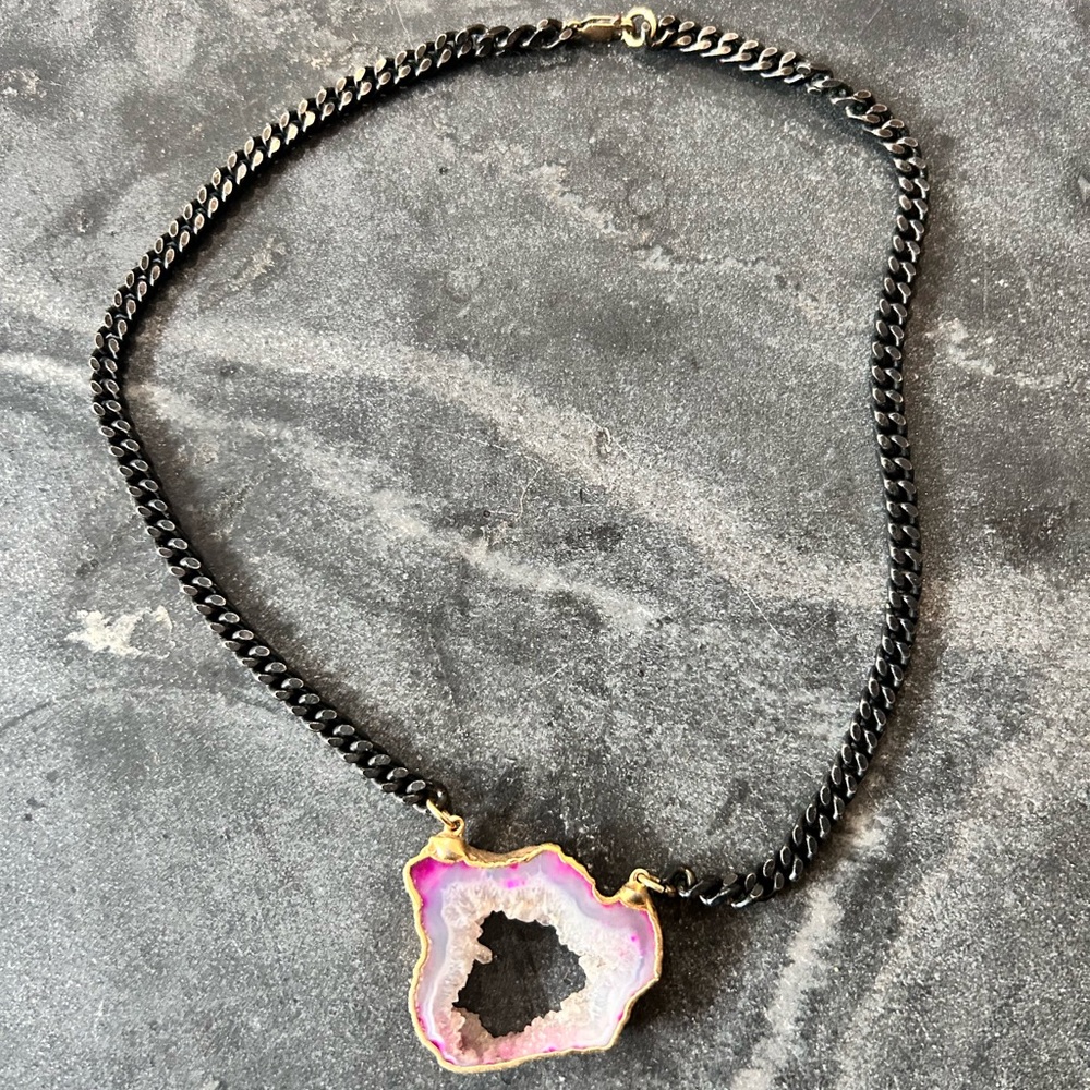 Heather Kahn Agate Slice Necklace Black Curb Chain